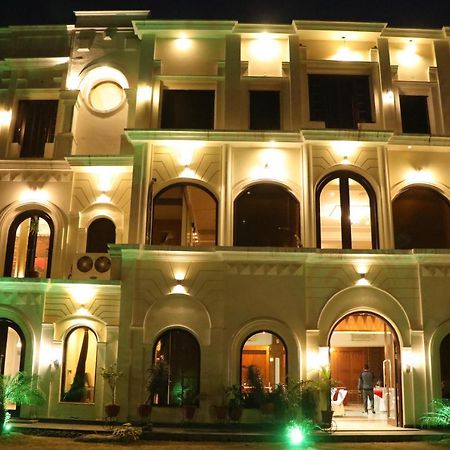 Hotel Pushap Palace Patiāla Εξωτερικό φωτογραφία
