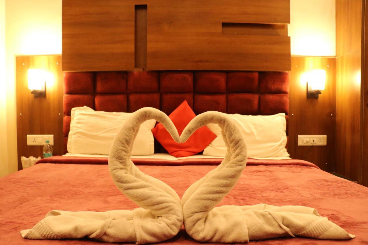 Hotel Pushap Palace Patiāla Εξωτερικό φωτογραφία