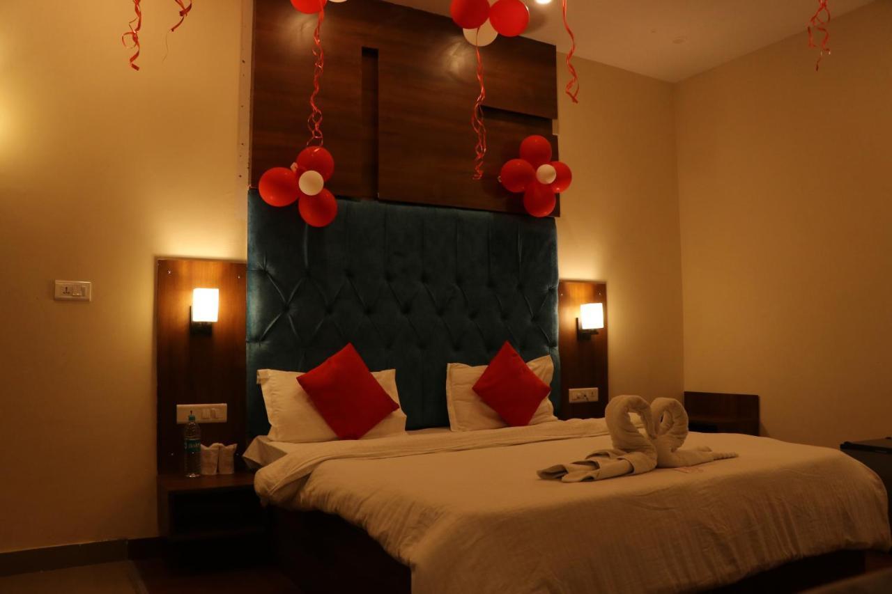 Hotel Pushap Palace Patiāla Εξωτερικό φωτογραφία